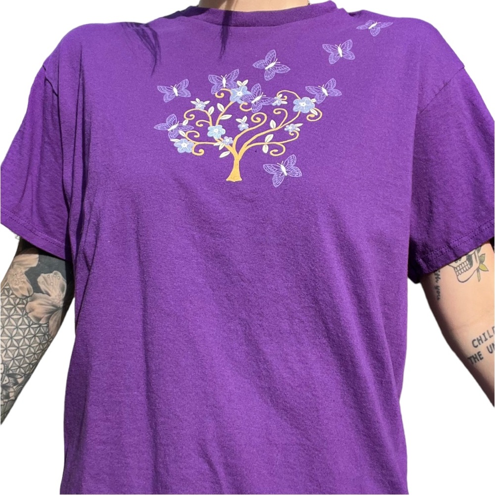 Y2K Purple Butterfly Tree T-shirt • Size Large 🦋💟